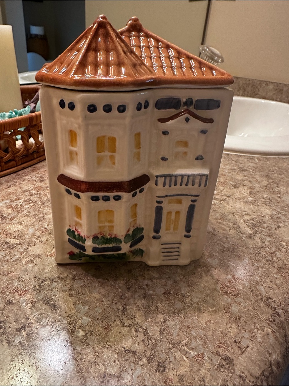 Avon Ceramic Victorian House Cookie Jar in Cream, Brown, Green, Yellow
